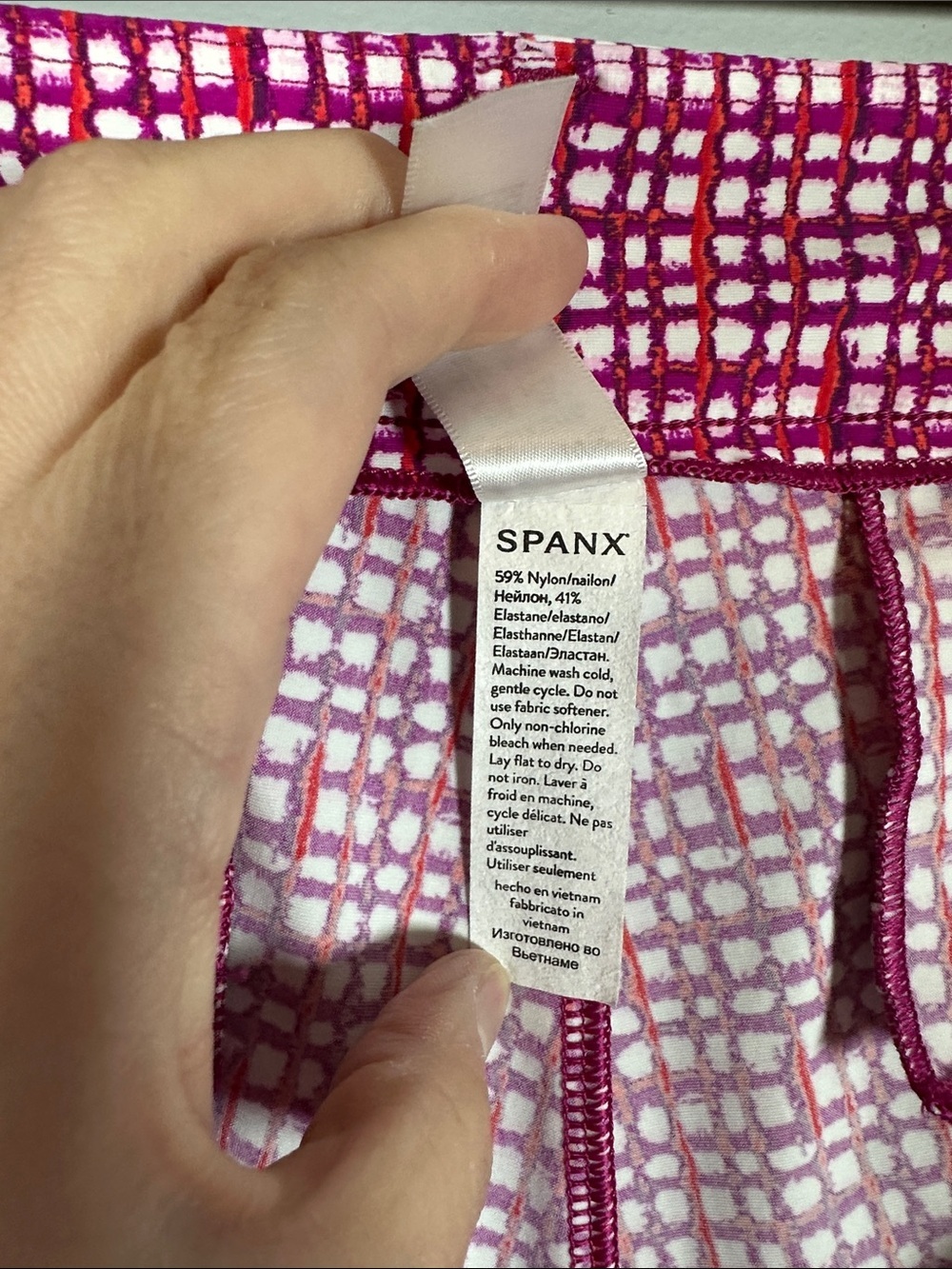 SPANX Sunshine Shorts Hibiscus Gingham UPF 50+ Women’s Size XL - Picture 7 of 8